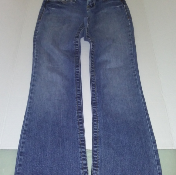 Delias Jeans Bailey. Low Rise Flare.Size 1/2S. - Picture 2 of 8